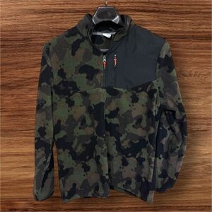 Starter Men’s Army Camo Fleece 1/4 Zip Pullover. Size Medium